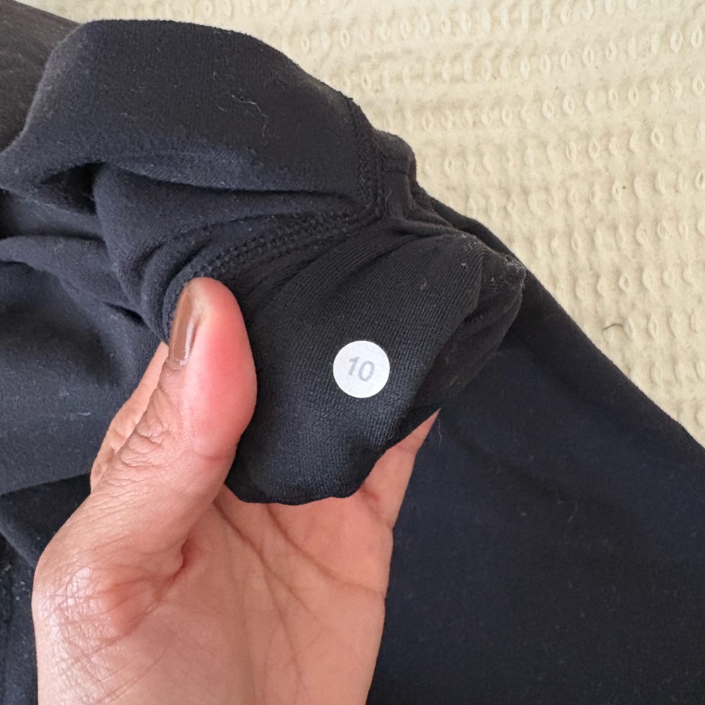 Lululemon Athletica Black Leggings - Picture 3 of 4